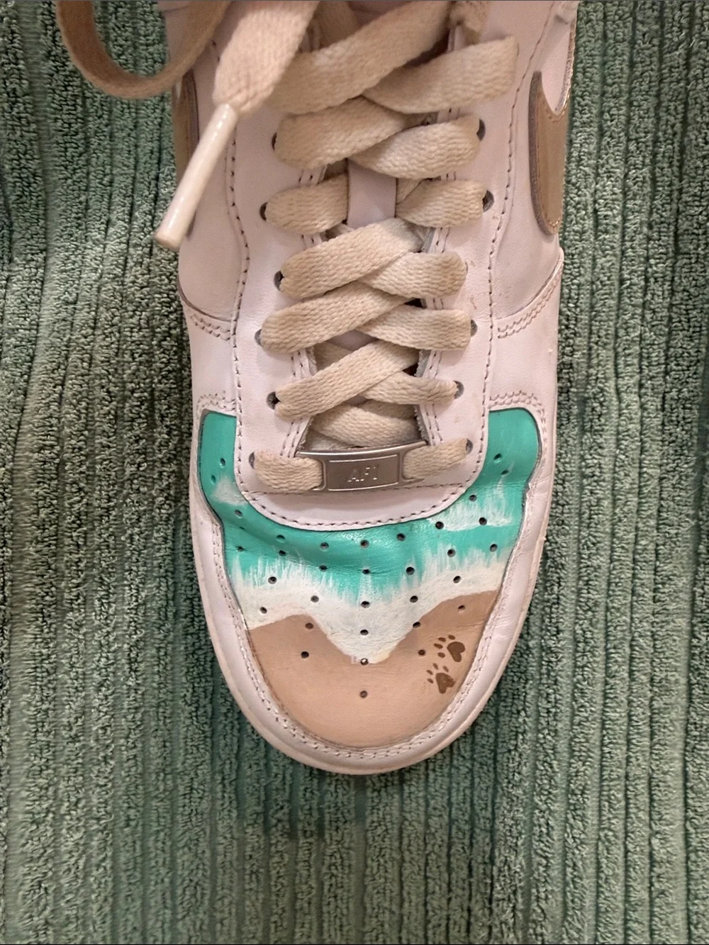 Nike white women